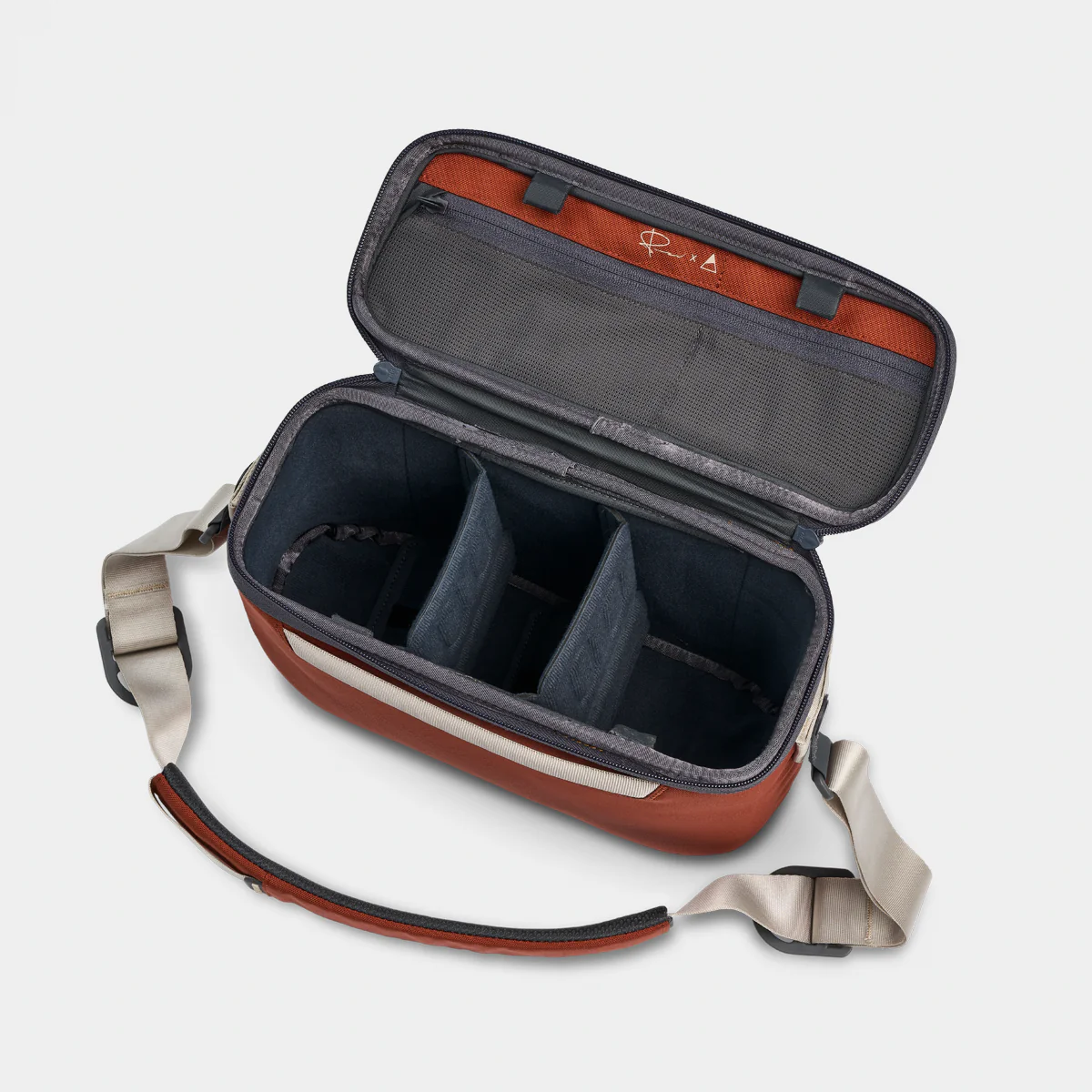 Luma Camera Sling 12L - Image 25