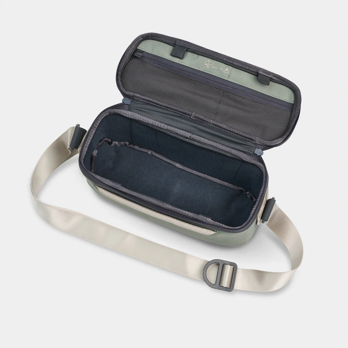 Luma Camera Sling 9L - Image 11
