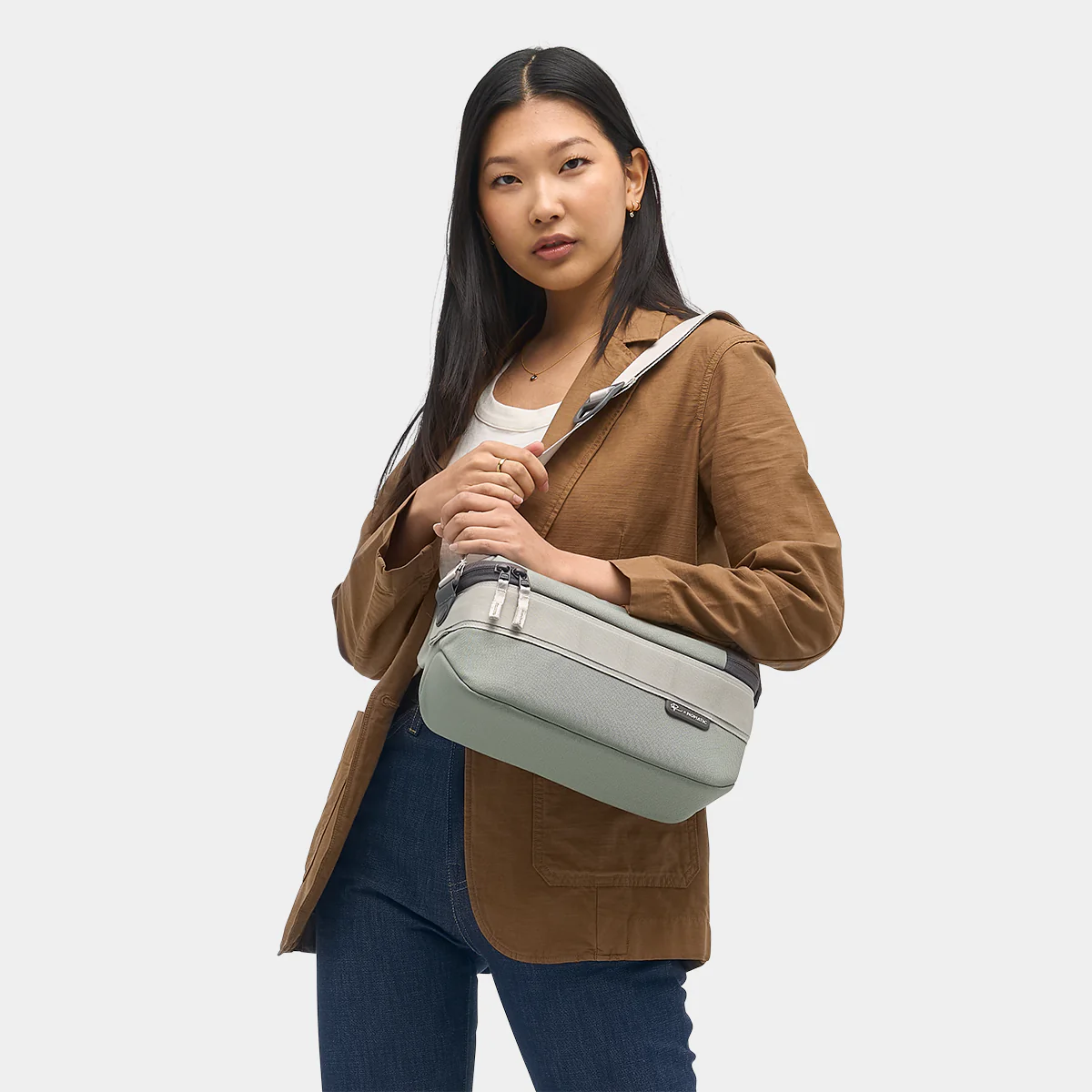 Luma Camera Sling 9L - Image 13