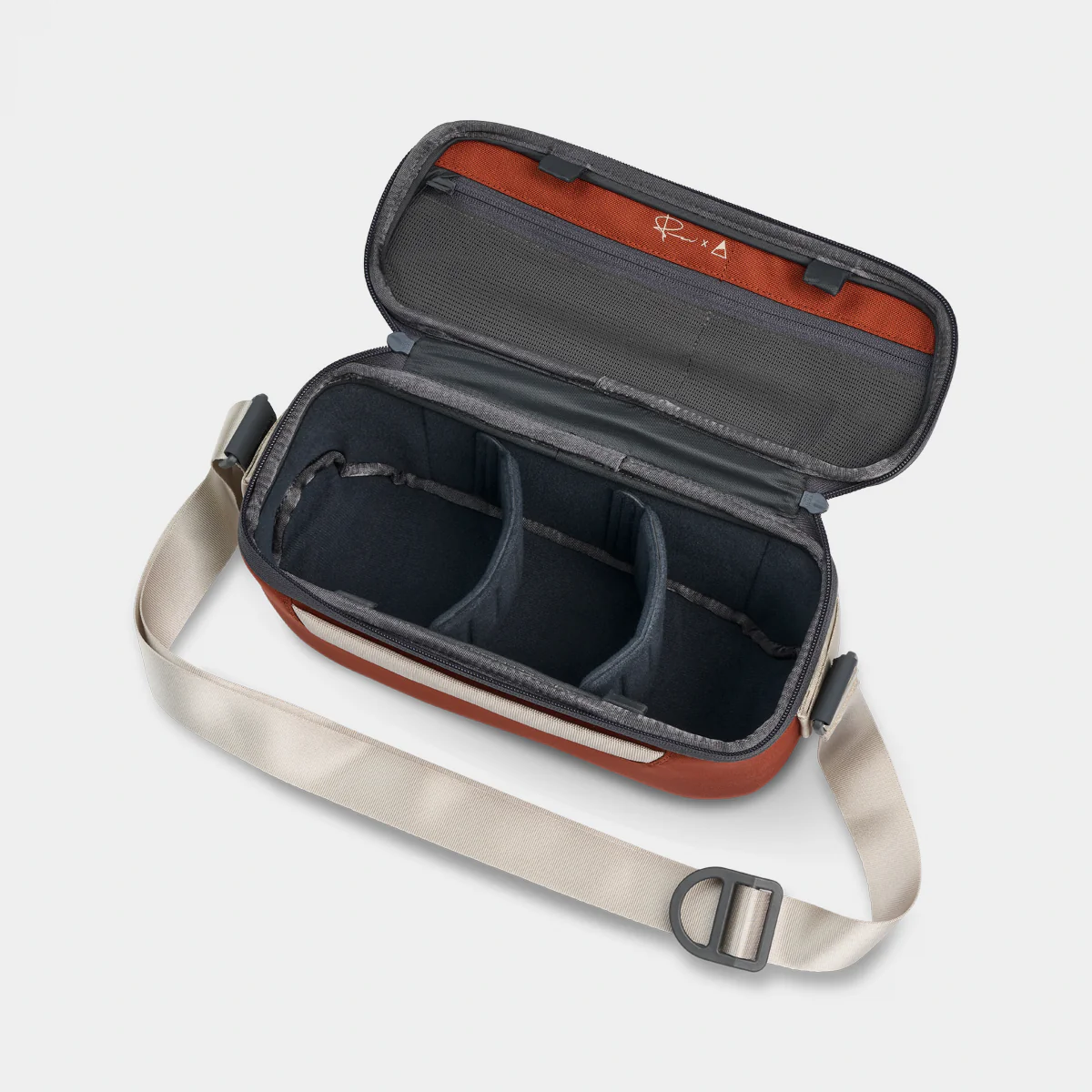 Luma Camera Sling 9L - Image 4