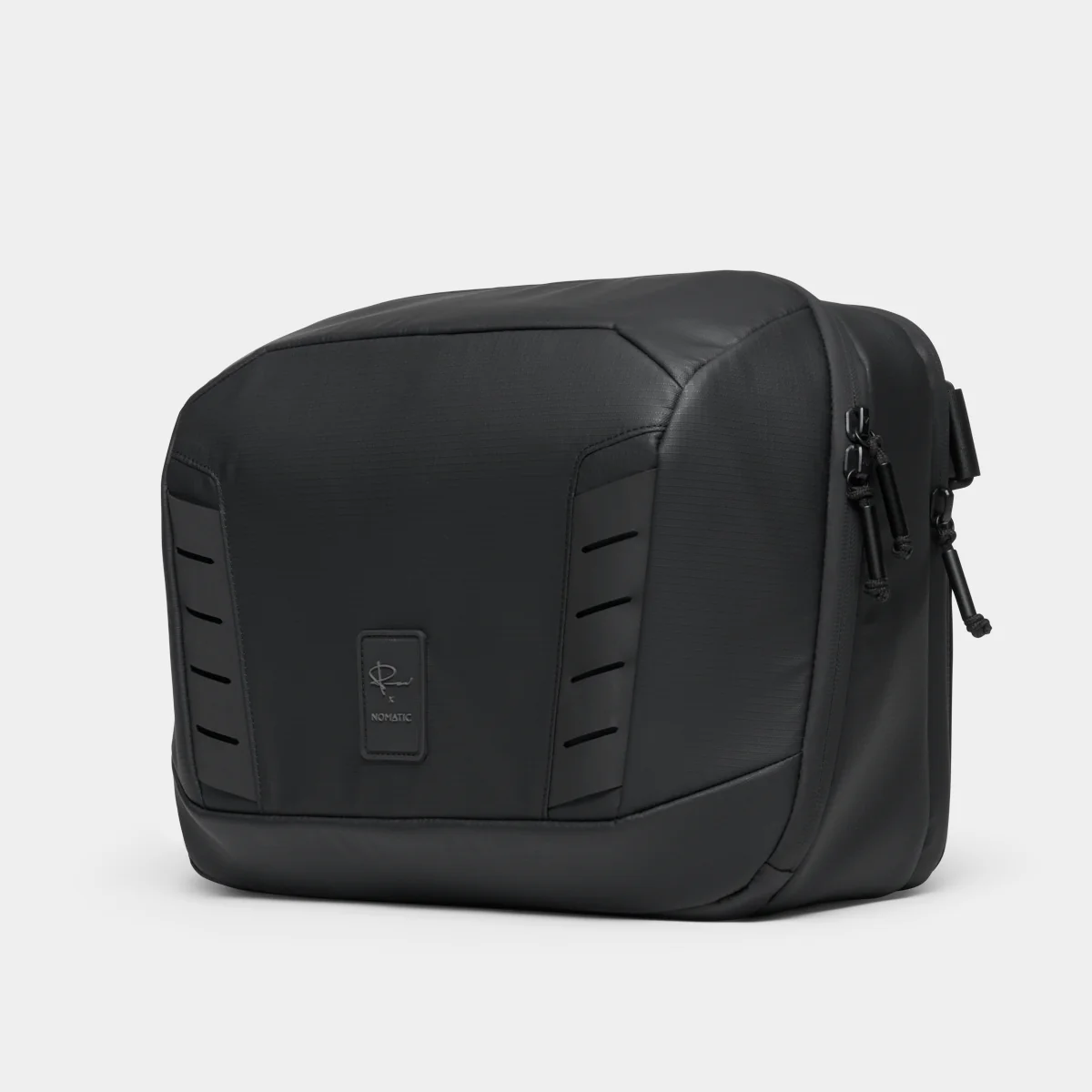 McKinnon Camera Messenger 13L - Image 15