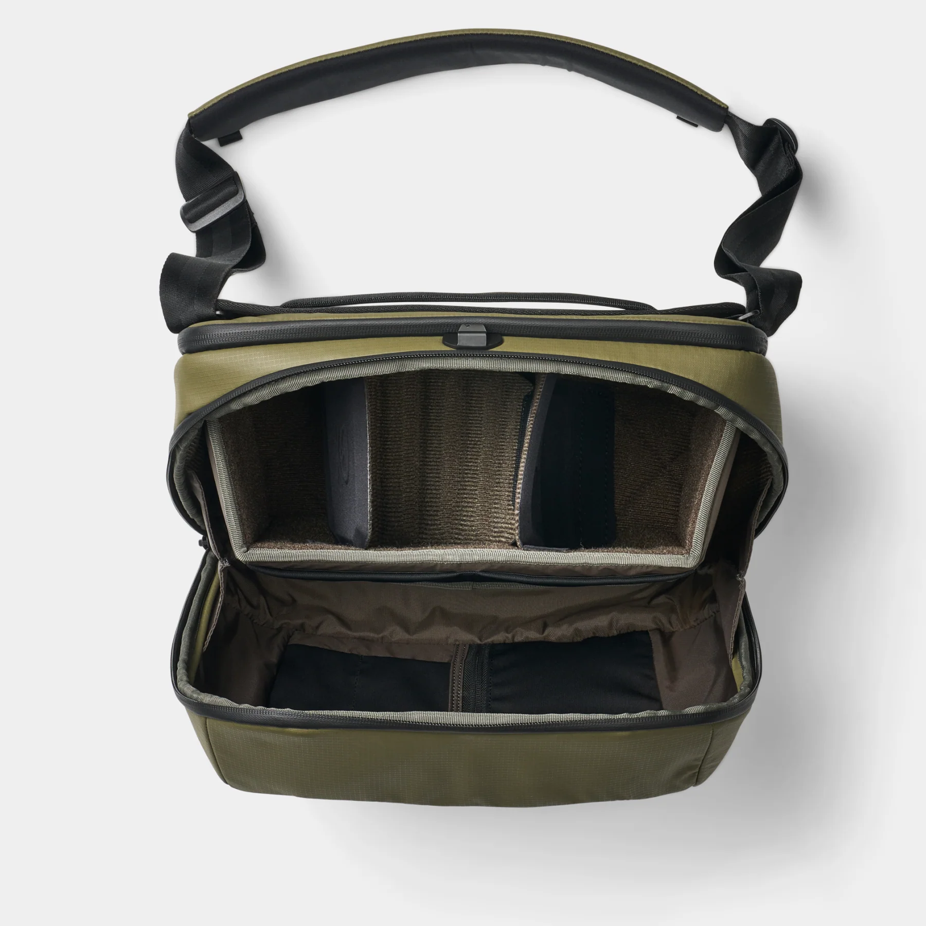 McKinnon Camera Messenger 13L - Image 3