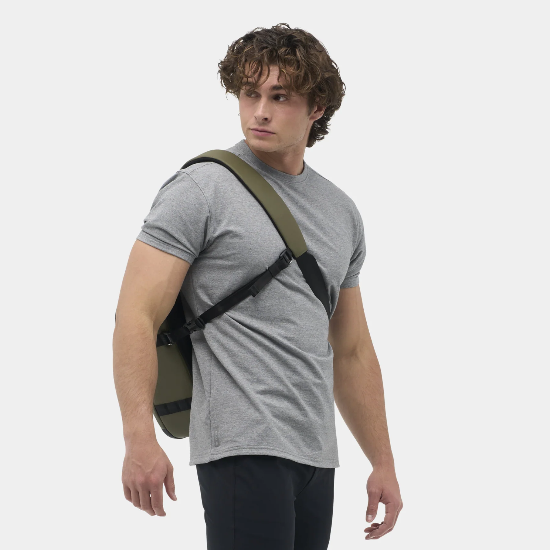 McKinnon Camera Sling 8L - Image 13