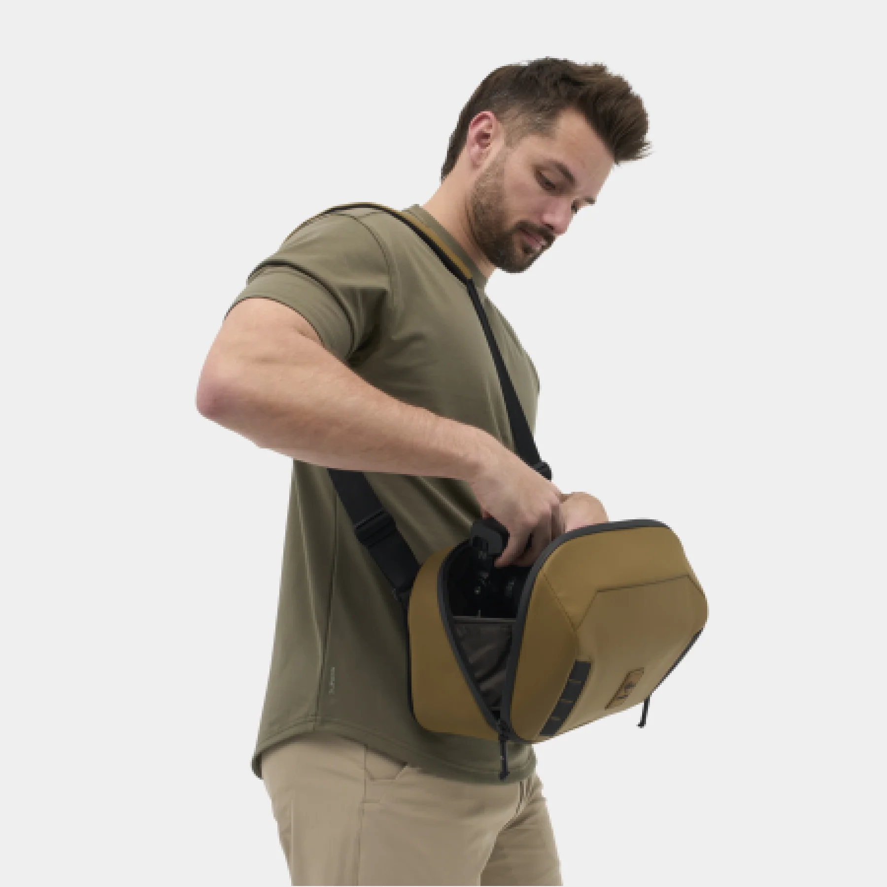 McKinnon Camera Sling 8L - Image 20